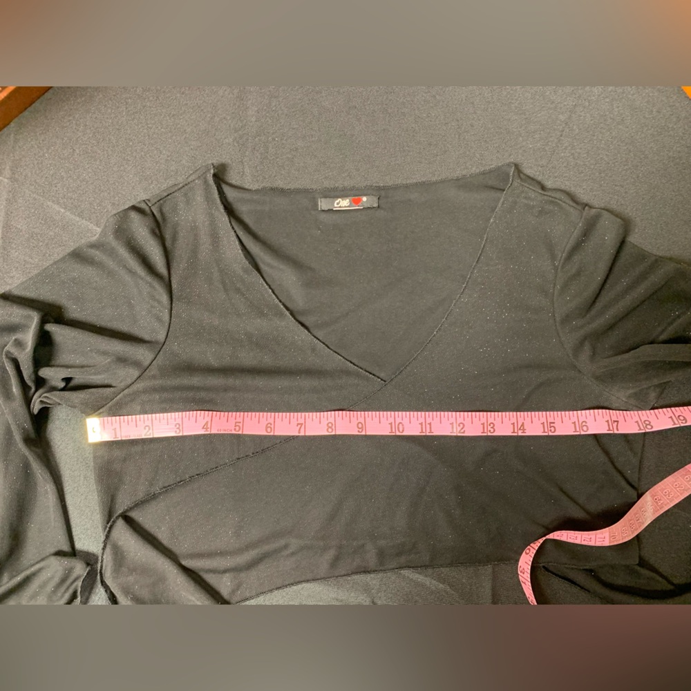 Women’s Sheer Tie Front Top Black with elegant shimmer. Good Condition. - Picture 4 of 4